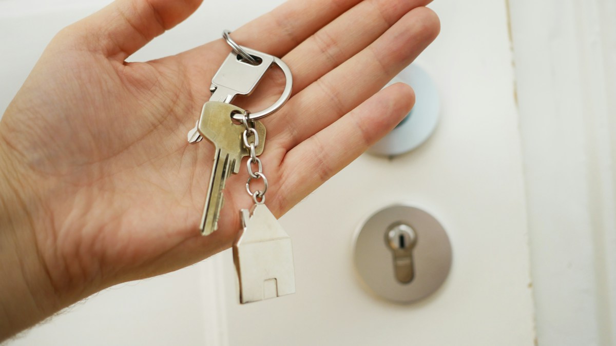 House keys in hand